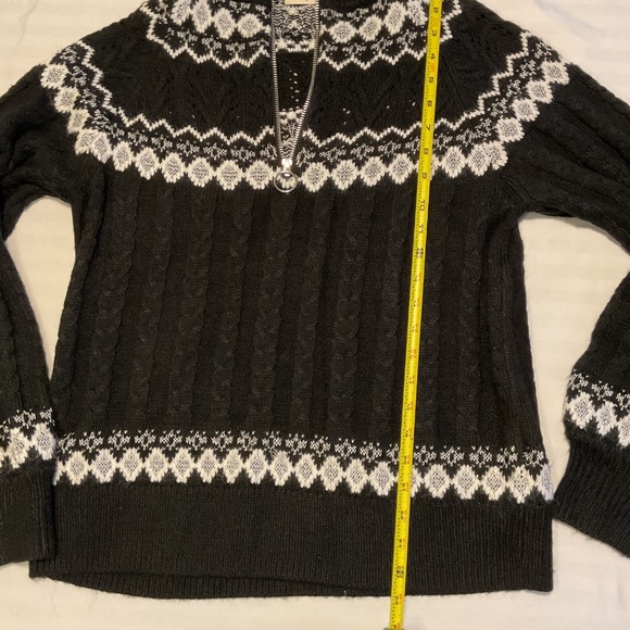 Mik Mesh adorable black and white cable knit mock turtleneck 1/4 zip Size L - Picture 4 of 7